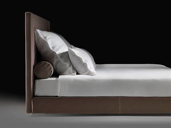 oltre_bed_flexform_14.jpg