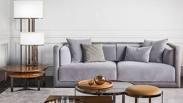 Conrad Maxi Sofa_1_front.jpg