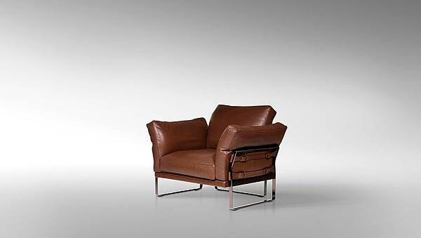 Metropolitan Sofa_4.jpg