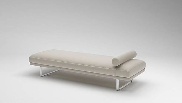 Metropolitan Sofa_6.jpg