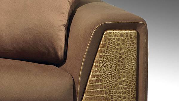 Prestige Sofa_4_detail.jpg