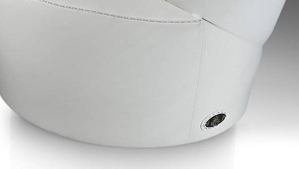 Eos Armchair_7_detail.jpg