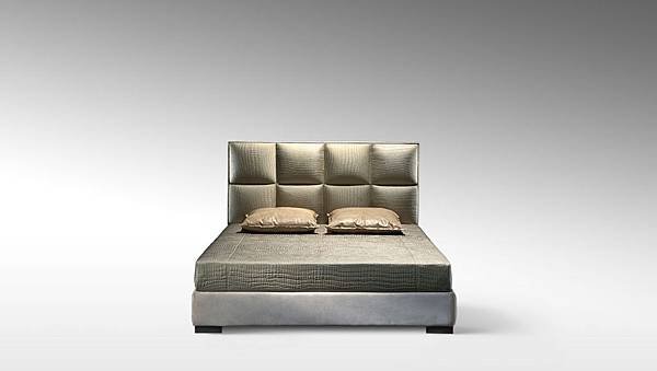 Diamante Bed_4.jpg