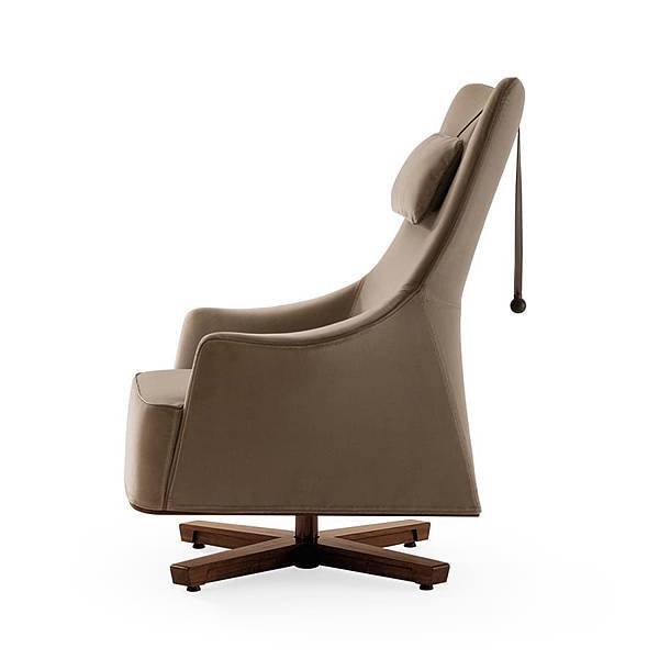 mobius 2014_armchair-1.jpg