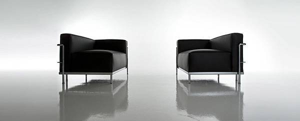 cassina LC3-1.jpg