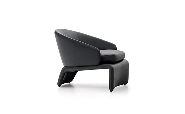 HALLEY-ARMCHAIR-2.png