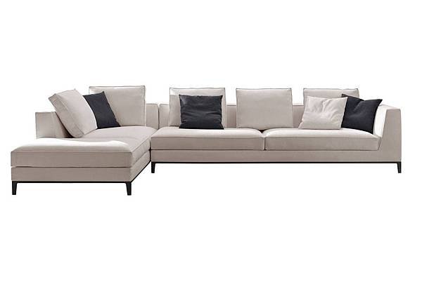 Lucrezia_sofa_maxalto-1.jpg