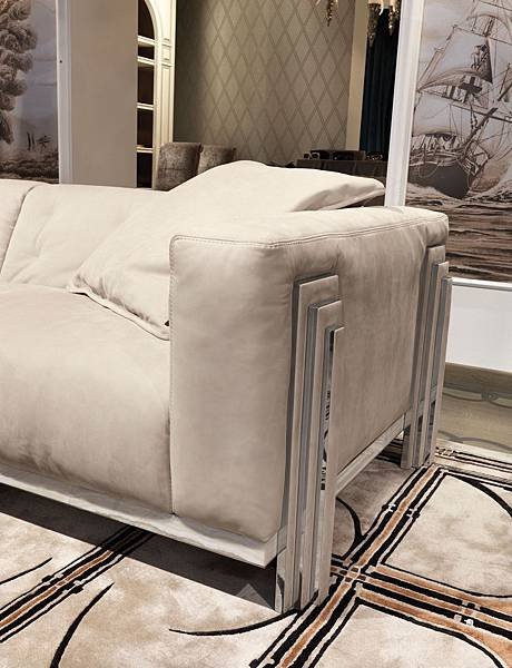 Armand_livingroom_ipe-6.jpg