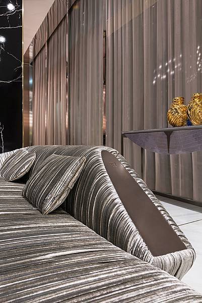 Citizen sofa_Citizen_livingroom_ipe-1.jpg