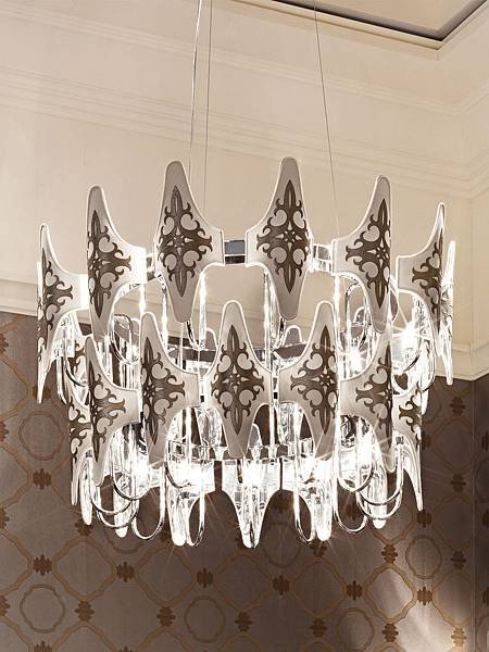 Alystar chandelier_Sonhos_living room_ipe-2.jpg