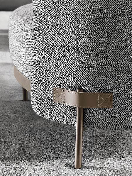 Tape_sofa_minotti-7.jpg