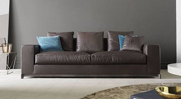 ITALY_sofa_trussardi-5.jpg