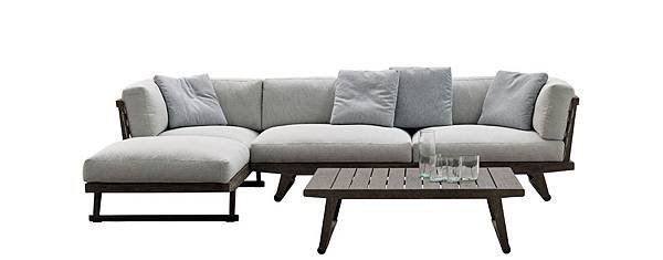 Gio_sofa_b%26;b outdoor-1.jpg