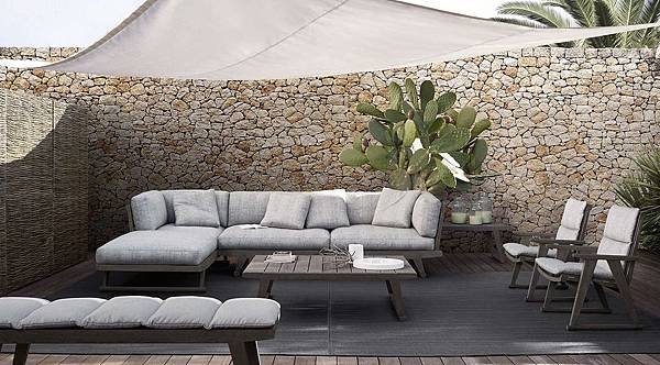 Gio_sofa_b%26;b outdoor-14.jpg