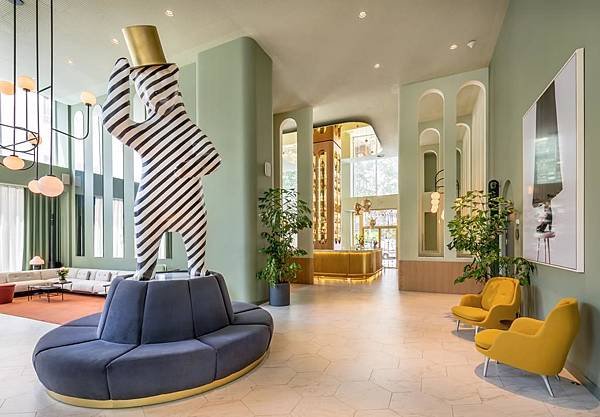 jaime-hayon-barcelo-torre-de-madrid-hotel-spain-interiors-9.jpg