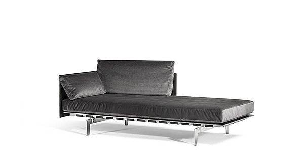 clayton_sofa_poltrona frau-1.jpg