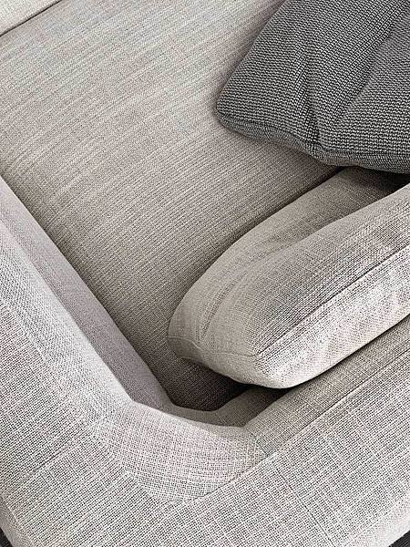 alexander_sofa_minotti-13.jpg