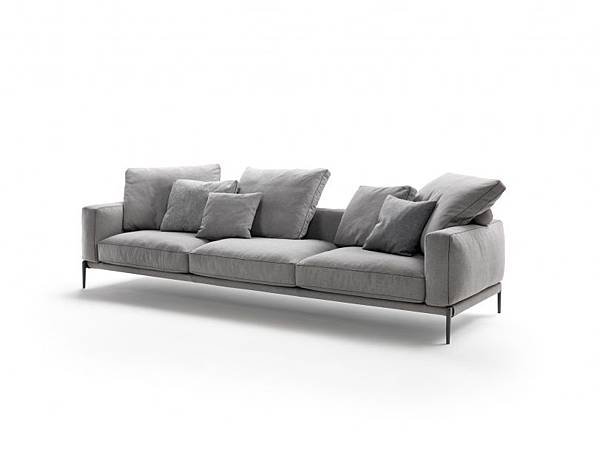 Romeo_sofa_flexform-1.jpg