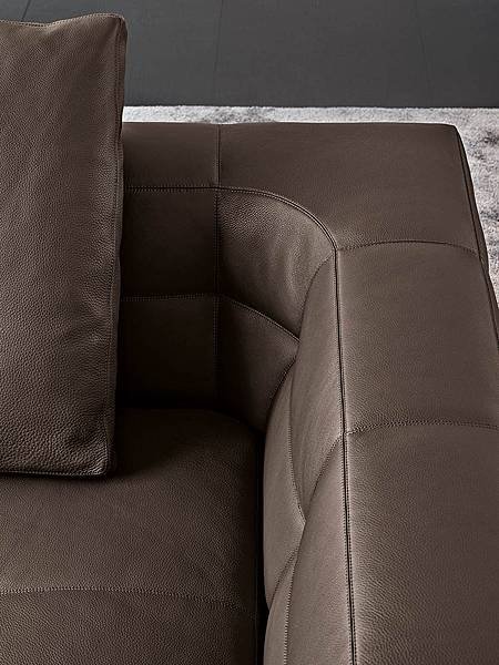 Blazer_sofa_minotti-5.jpg