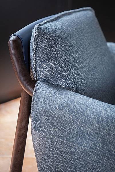 times lounge_armchair_poltronafrau-4.jpg