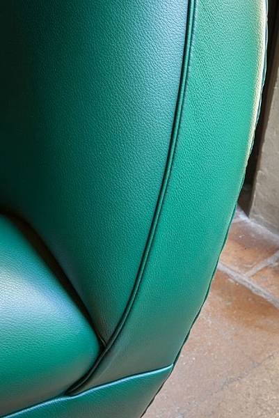 Vanity Fair XC_armchair_poltronafrau-4.jpg