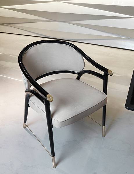 VISIONNAIRE 義大利進口新古典家具 - ALEKSANDRA CHAIR.jpeg