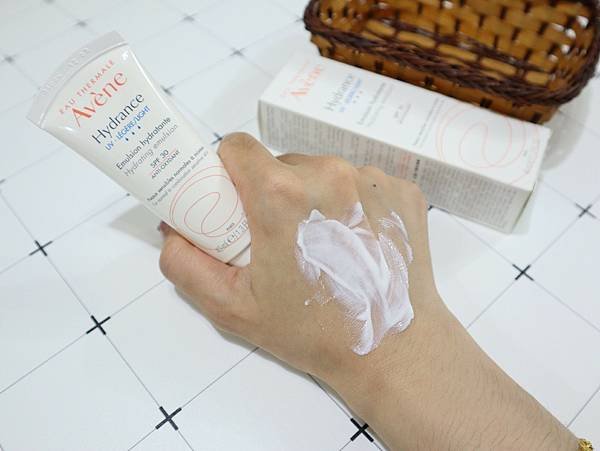 『開箱』雅漾清爽抗UV保濕隔離乳SPF30_夏日防曬大作戰，