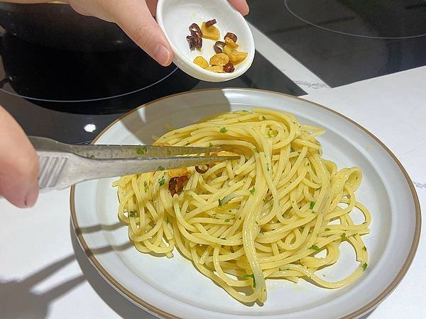 【鈴木主廚の義大利料理】香蒜辣椒義大利麵 Spaghetti aglio, olio e peperoncino