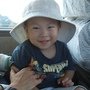 戴上我媽的遮陽帽....CUTE!
