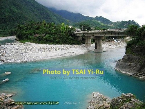 IMG_4906M_舊台9線三棧橋與三棧溪(花蓮縣秀林鄉)_蔡宜儒攝20060617.jpg