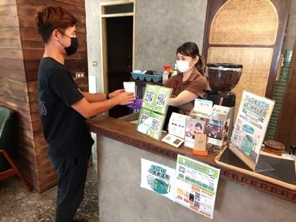 桃園飲料店7月1日起禁用塑膠杯 預計1年減少7,260萬個1.jpg