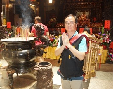 2024桃園觀音菩薩文化節 壽山巖觀音寺千人護駕回鑾 百人誦經 揹菩薩祈福1.JPG