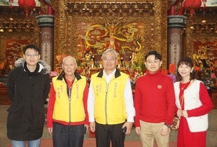 姜太公祖救人神蹟  70多位年輕人至桃園姜太公廟叩謝神恩3.JPG