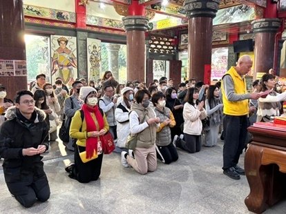 姜太公祖救人神蹟  70多位年輕人至桃園姜太公廟叩謝神恩4.jpg