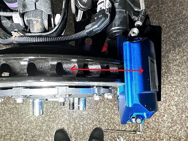 TOYOTA PRIUS Phev 升級PLAYGROUND