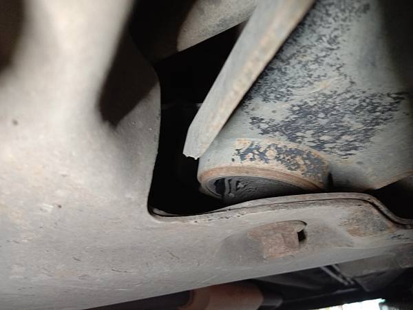SWIFT 自備全車水管及部分漏油處理