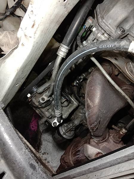 SWIFT 自備全車水管及部分漏油處理