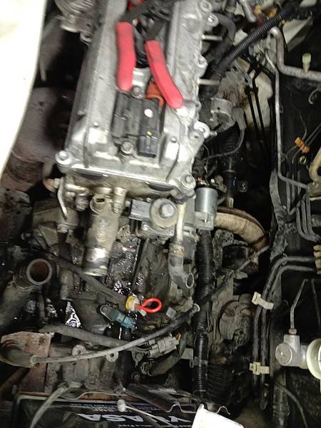 SWIFT 自備全車水管及部分漏油處理