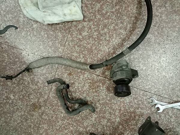 CR-V 方向機泵浦&amp;方向機高壓油管更換