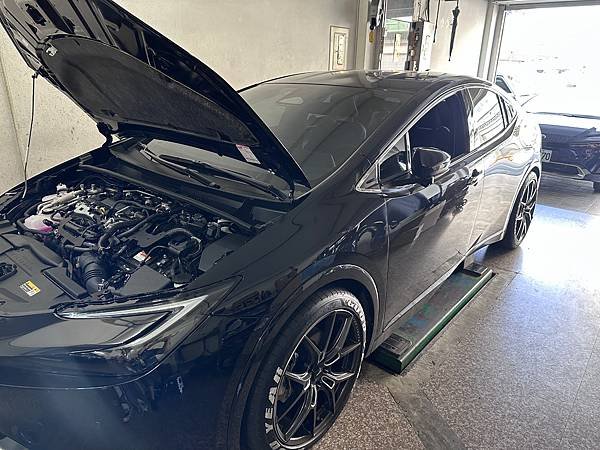 TOYOTA Prius phev 自備日本相關配件安裝&amp;H