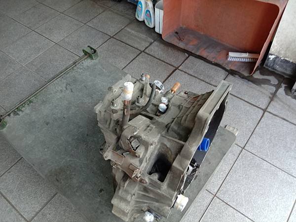 TIERRA 1.6 漏油整理
