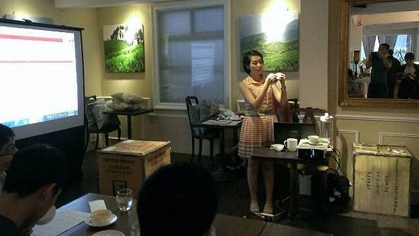 完成台北第一場的2015頂級春摘莊園茶的品茗會