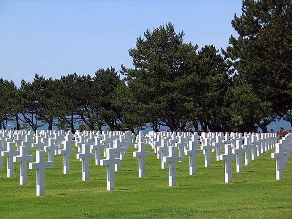 army-burial-cemetery-262271.jpg