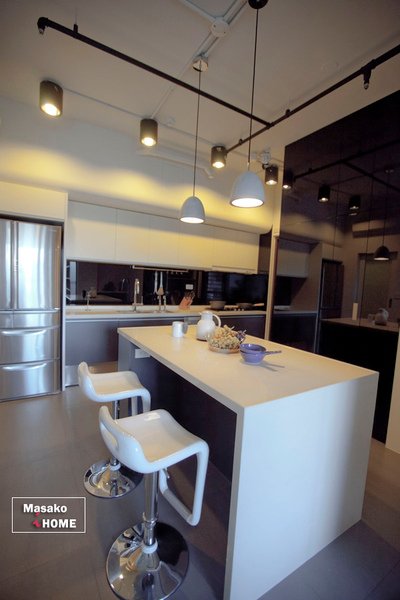 kitchen03.jpg