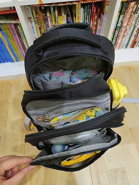 impact怡寶護脊書包  小學生書包高cp值   大推薦