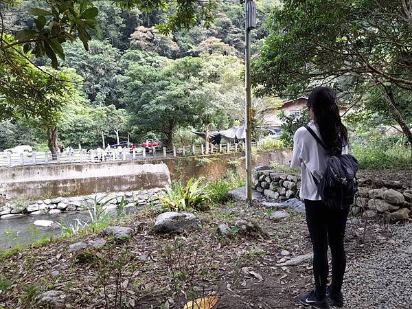 福山大羅蘭溪馬岸圳步道之新北烏來老街美食山豬肉香腸一日遊推薦_201002_24.jpg