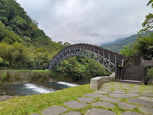 福山大羅蘭溪馬岸圳步道之新北烏來老街美食山豬肉香腸一日遊推薦_201002_73.jpg