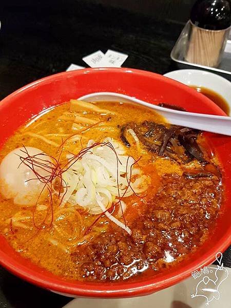富山黑拉麵-擔擔麵.jpg