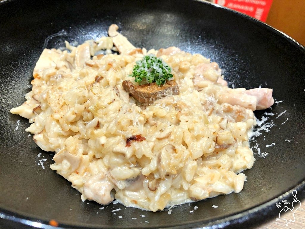 BEPPIN PASTA_雞肉牛肝菌菇奶油燉飯.jpg