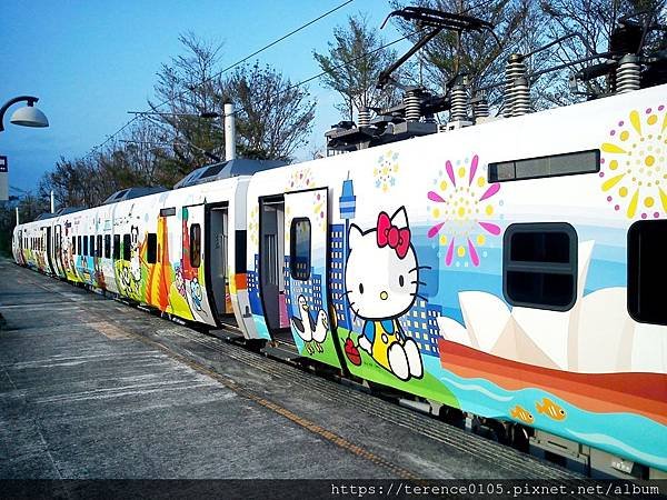 17TR_KT train L_全列04.JPG